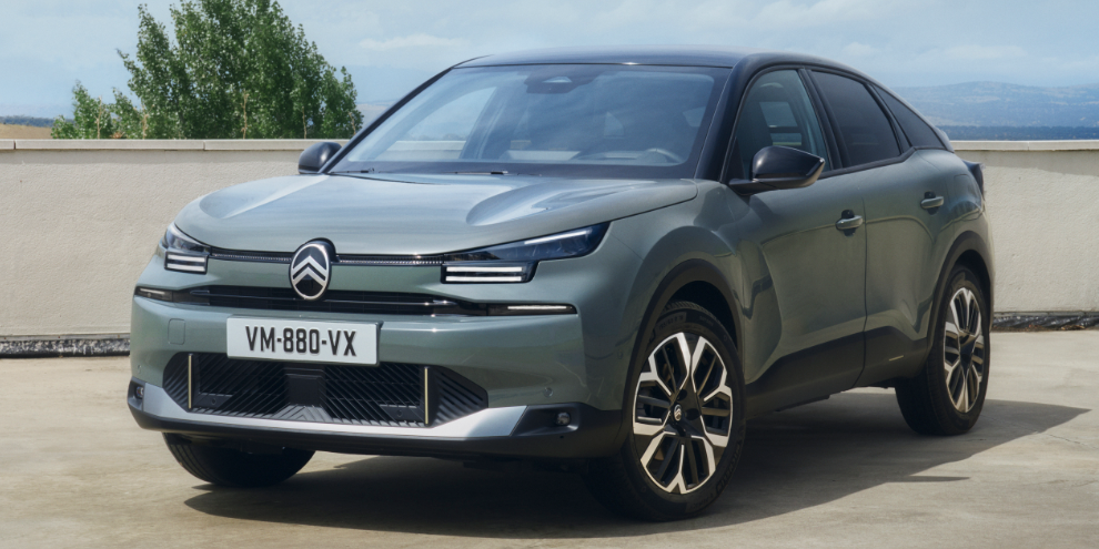 News |Citroen e-C4 und e-C4 X: Facelift bringt mehr Farbe