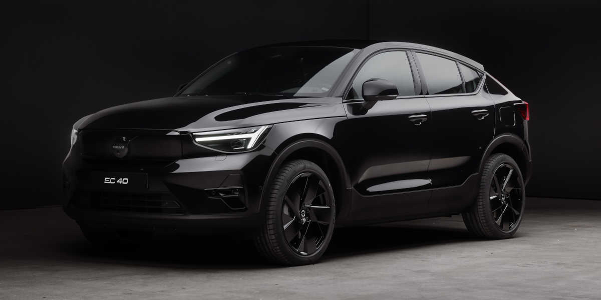Volvo: Black Edition für EC40, EX40 und XC40