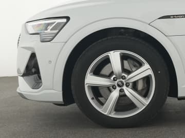 Audi e-tron S-Line