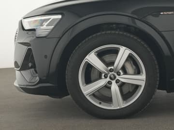 Audi e-tron quattro S-Line