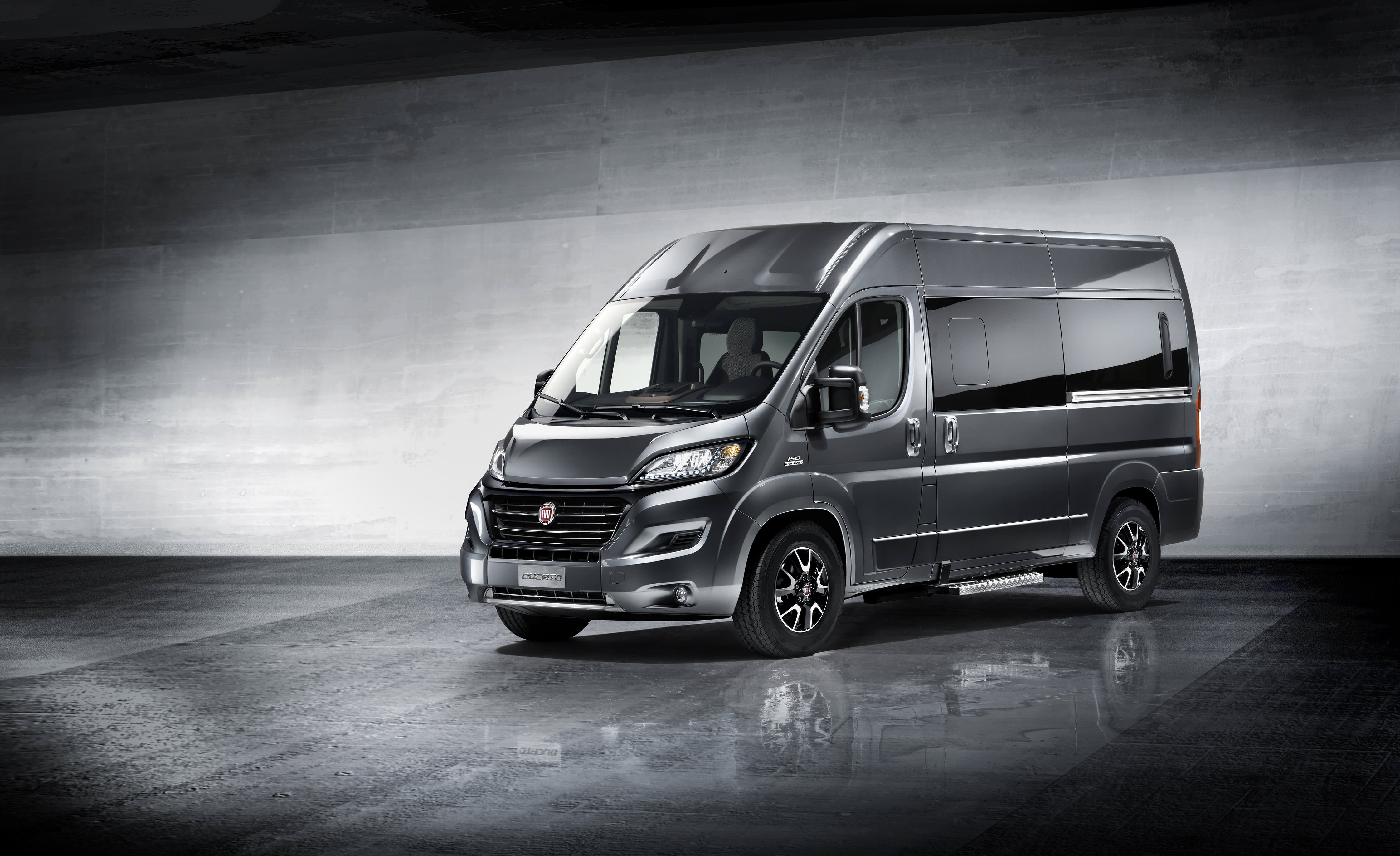 Fiat Ducato Kastenwagen vorne