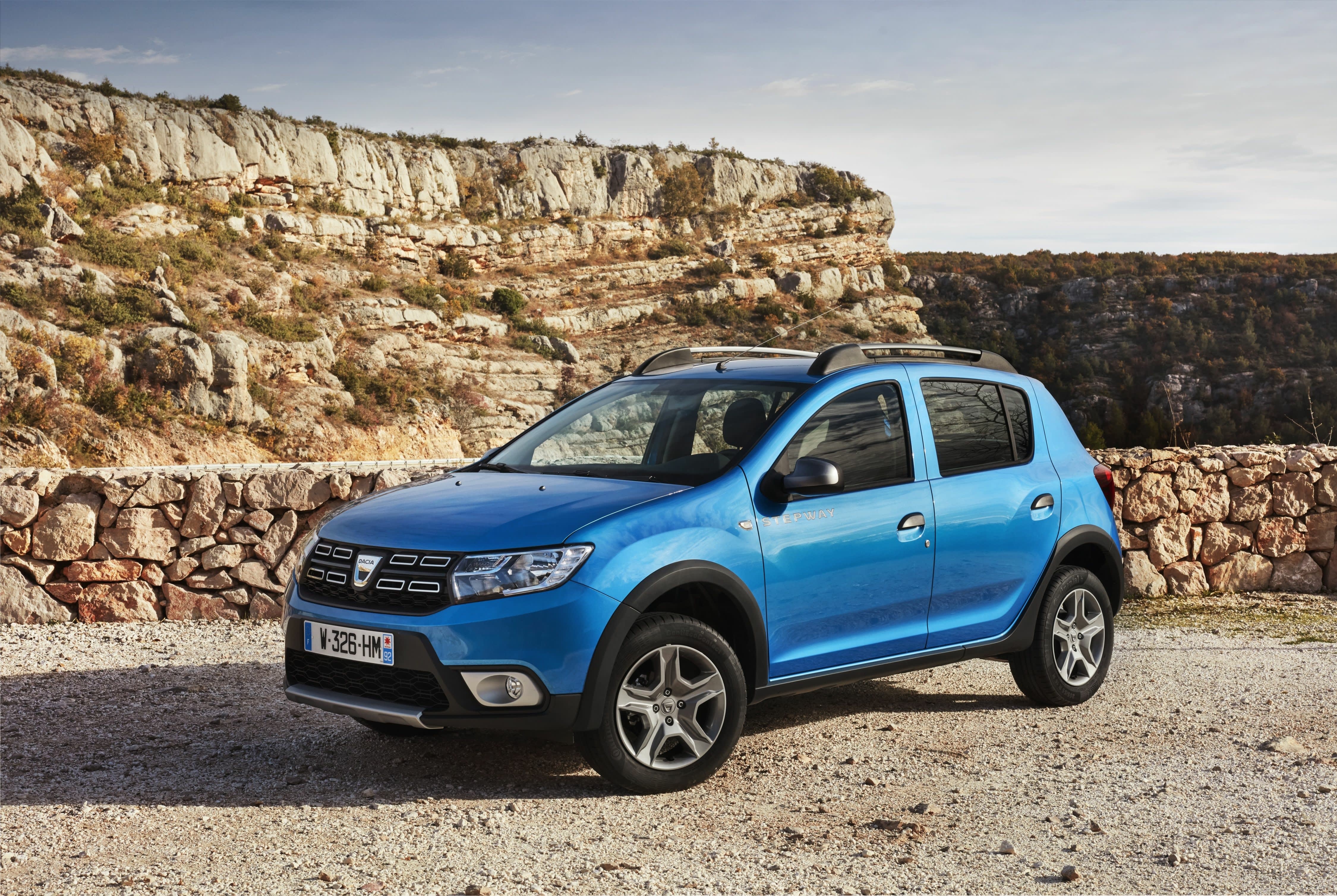 Dacia Sanero Stepway vorne Seite