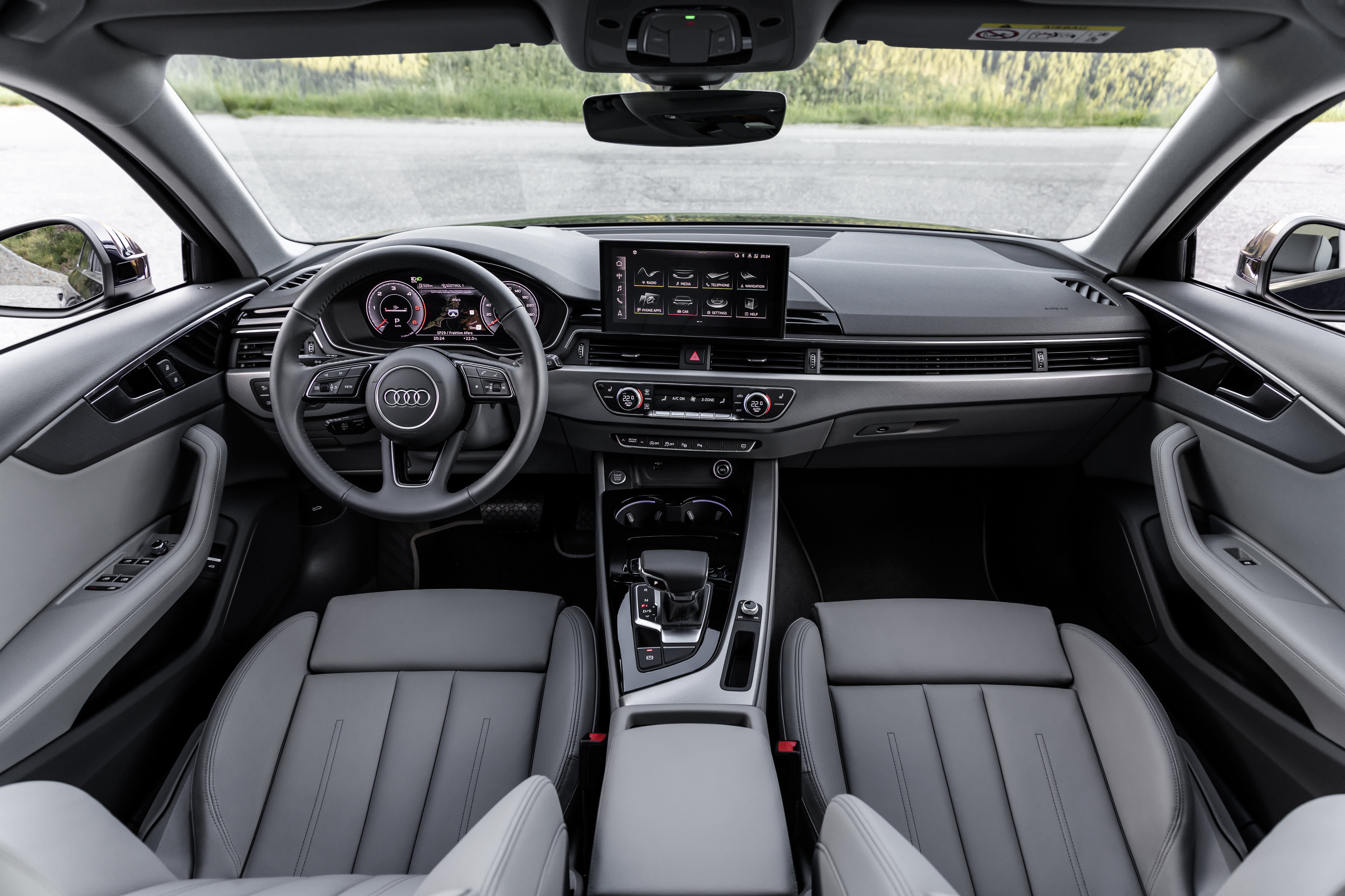 audi-a4-avant-innen-cockpit