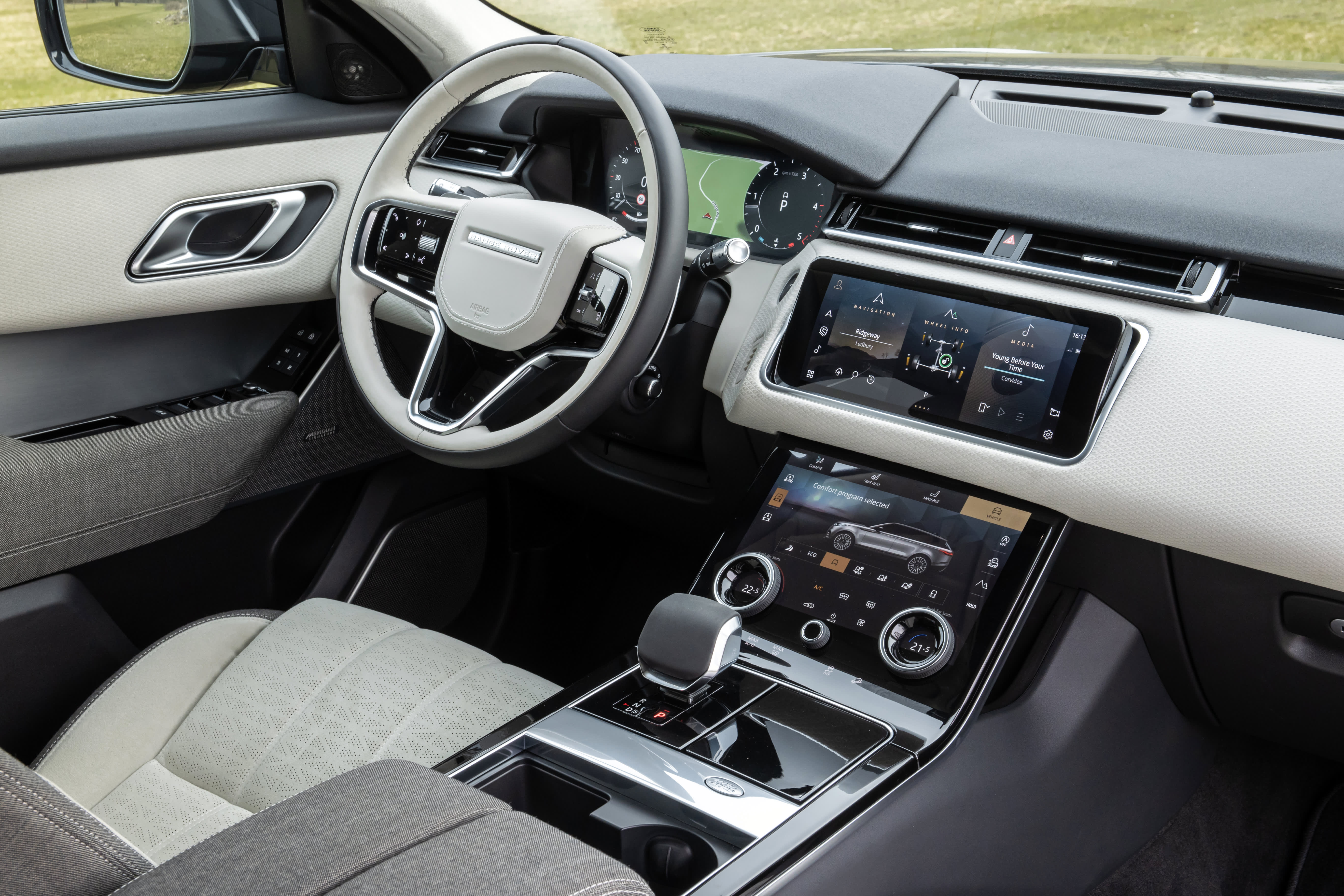 Range Rover Velar Sitze und Lenkrad