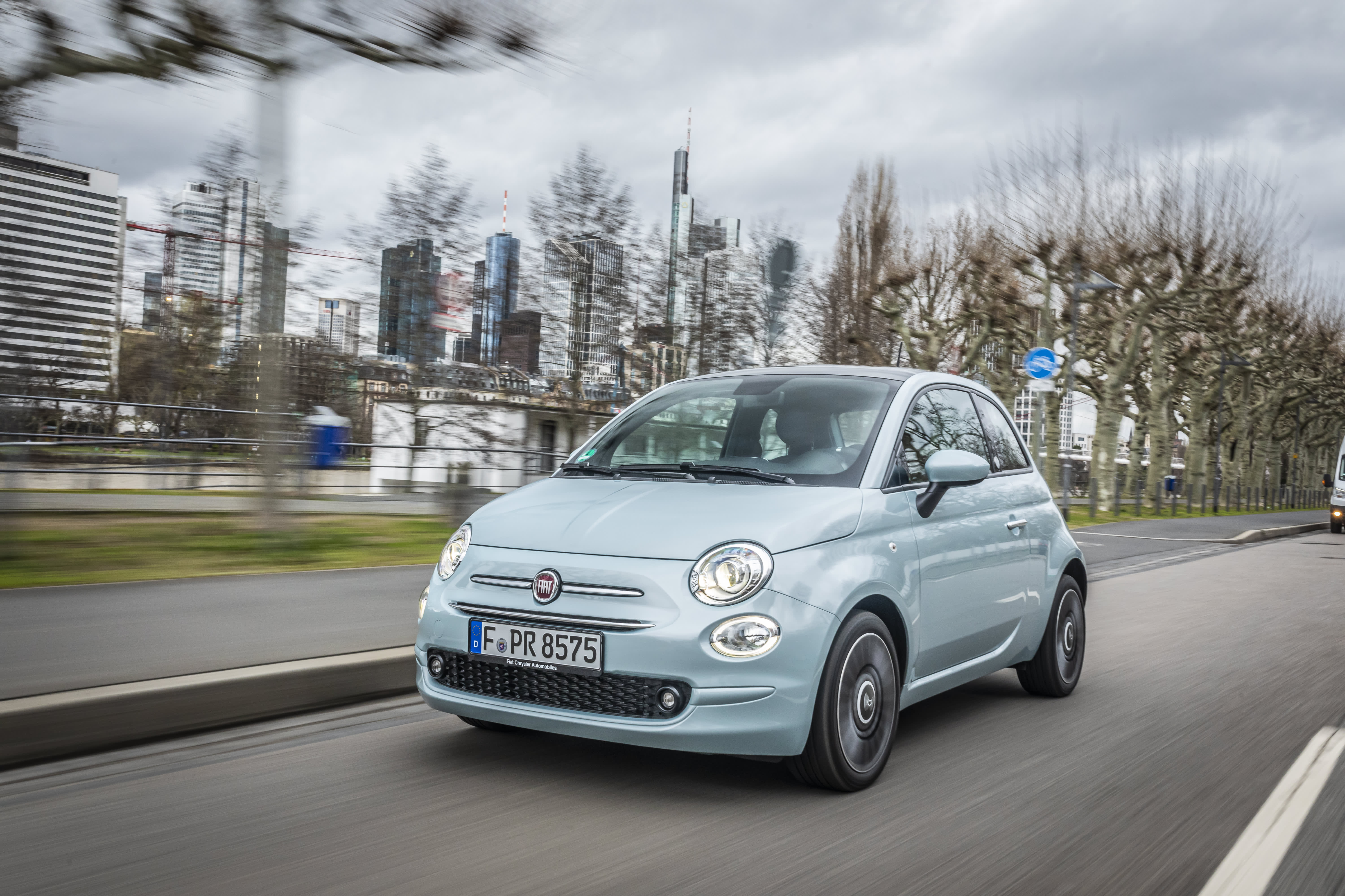 Fiat 500 Hybrid außen vorne