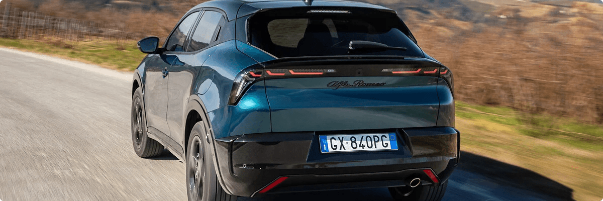 Alfa Romeo Junior Ibrida Heckansicht