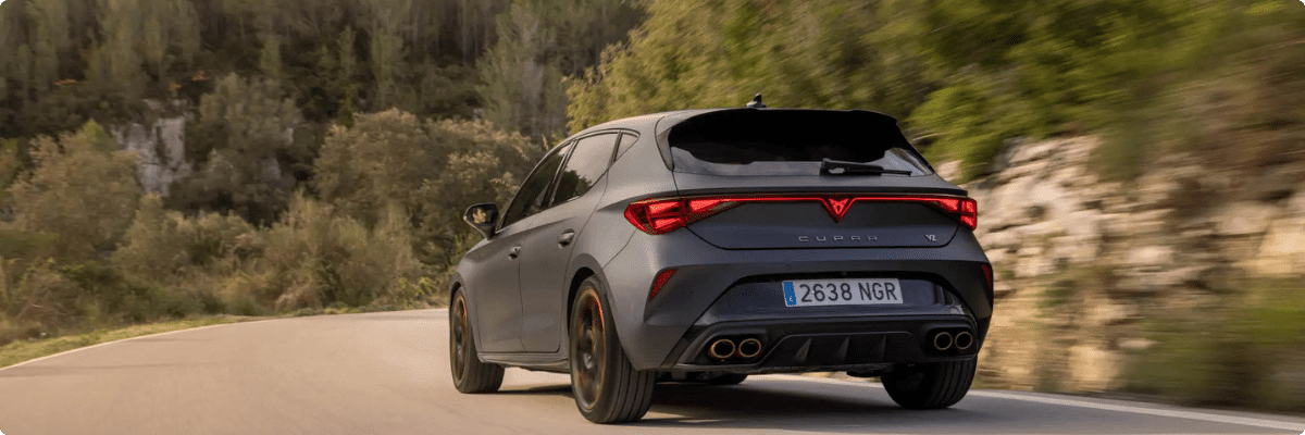 Cupra Leon VZ Heckansicht  (KI-generiert)