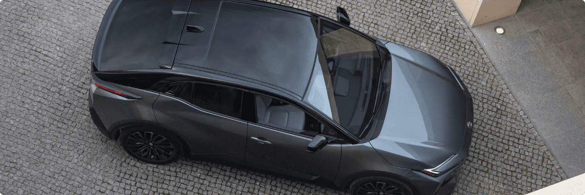 Toyota C-HR+ von oben