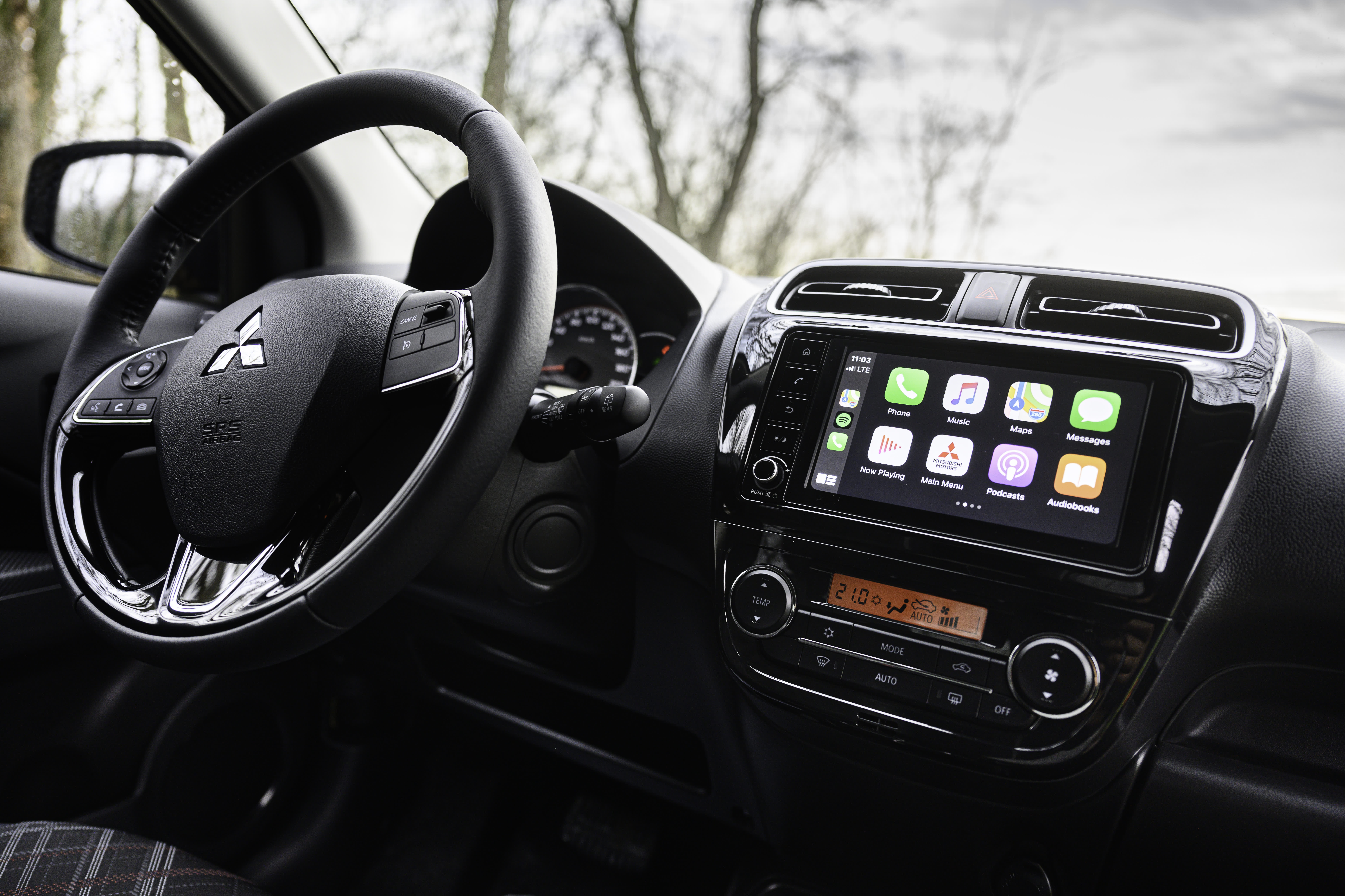 Mitsubishi Space Star innen Cockpit