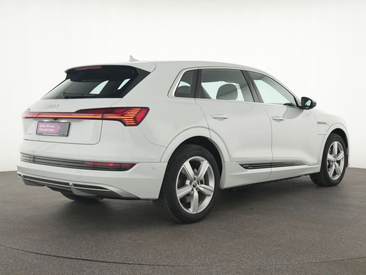 Audi e-tron S-Line