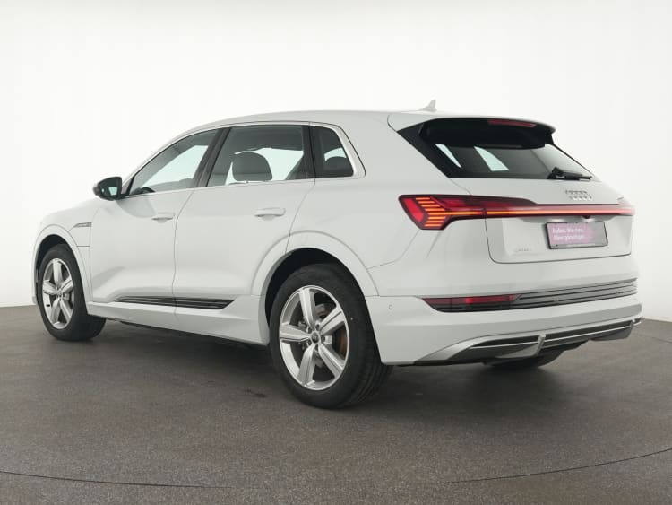 Audi e-tron S-Line