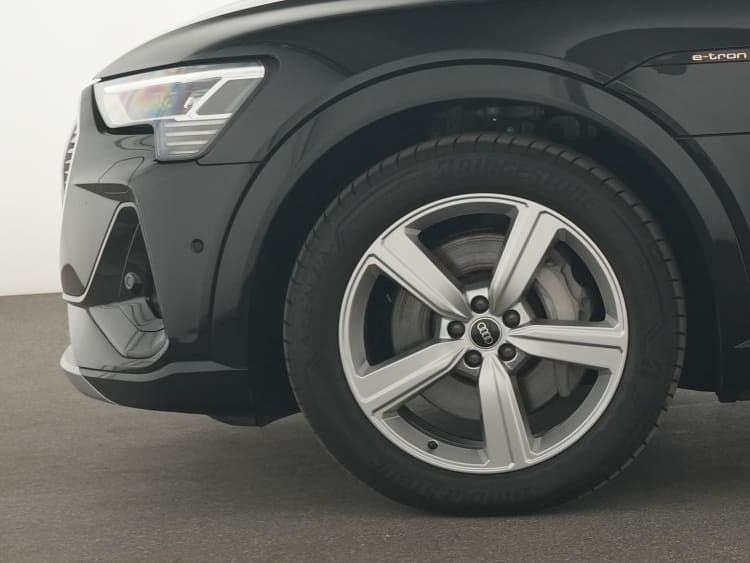 Audi e-tron quattro S-Line