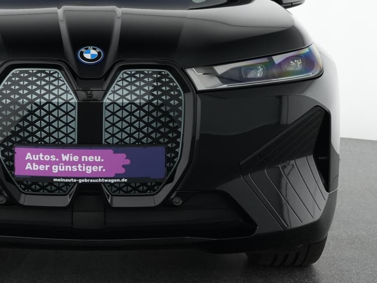 BMW iX xDrive