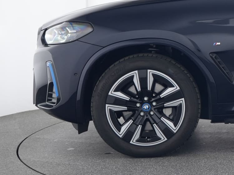 BMW iX3 Inspiring