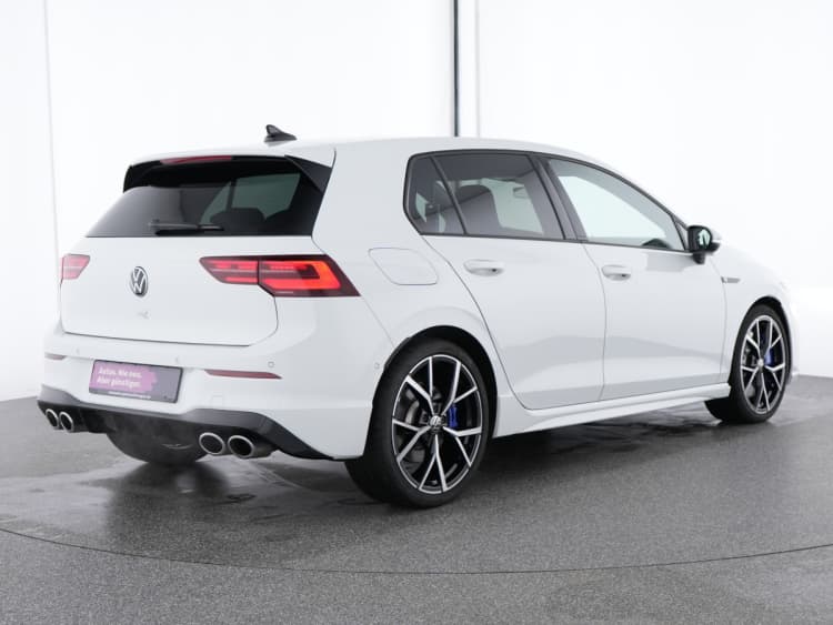 Volkswagen Golf R 4Motion