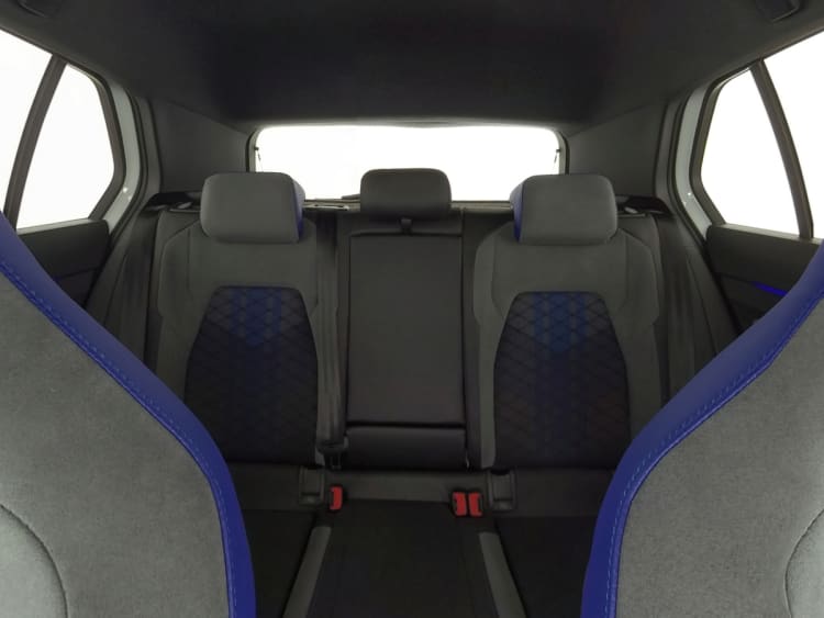 Volkswagen Golf R 4Motion