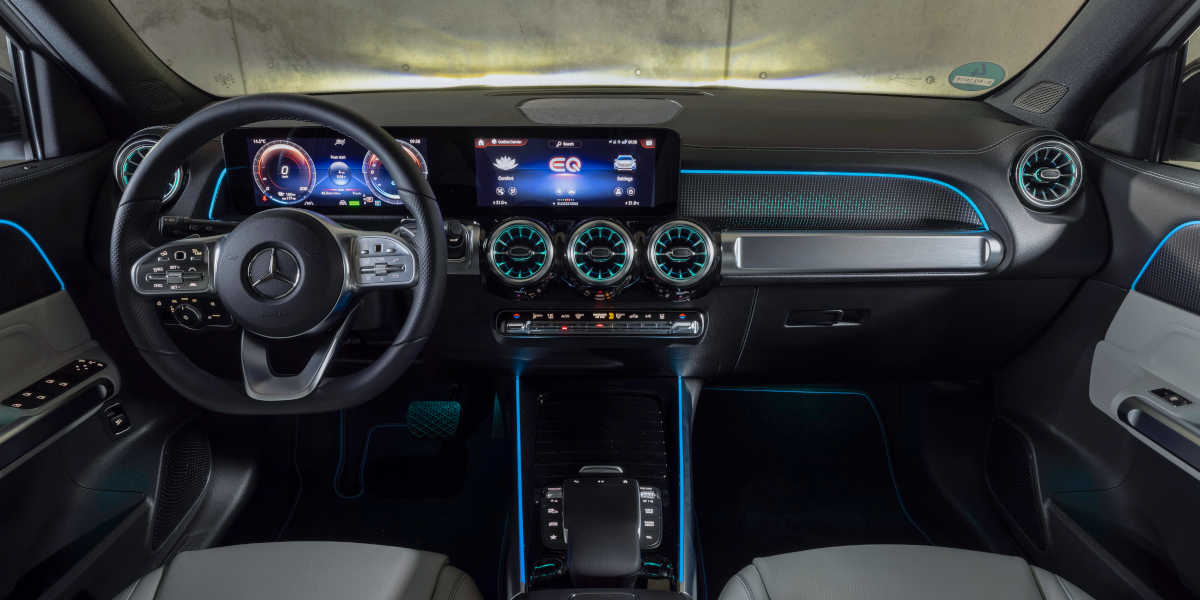 Mercedes-Benz EQB innen Cockpit