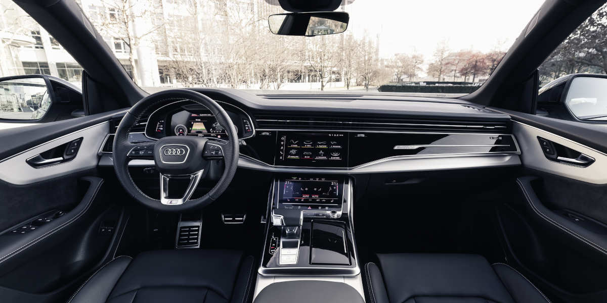 Audi Q8 innen Cockpit