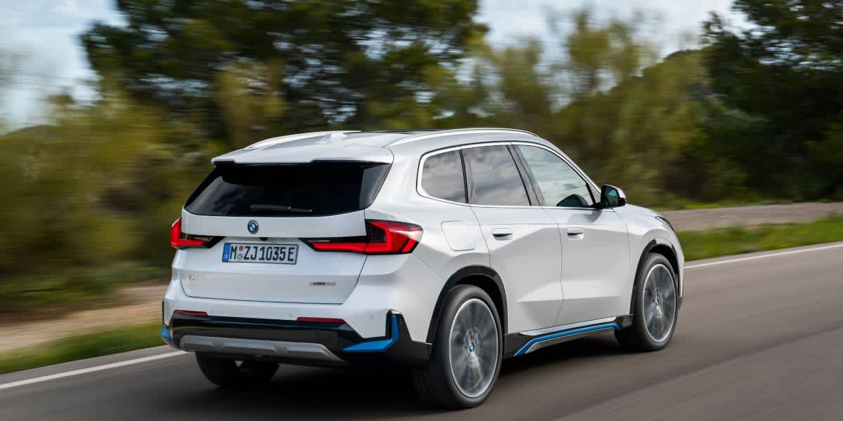 BMW X1 außen hinten