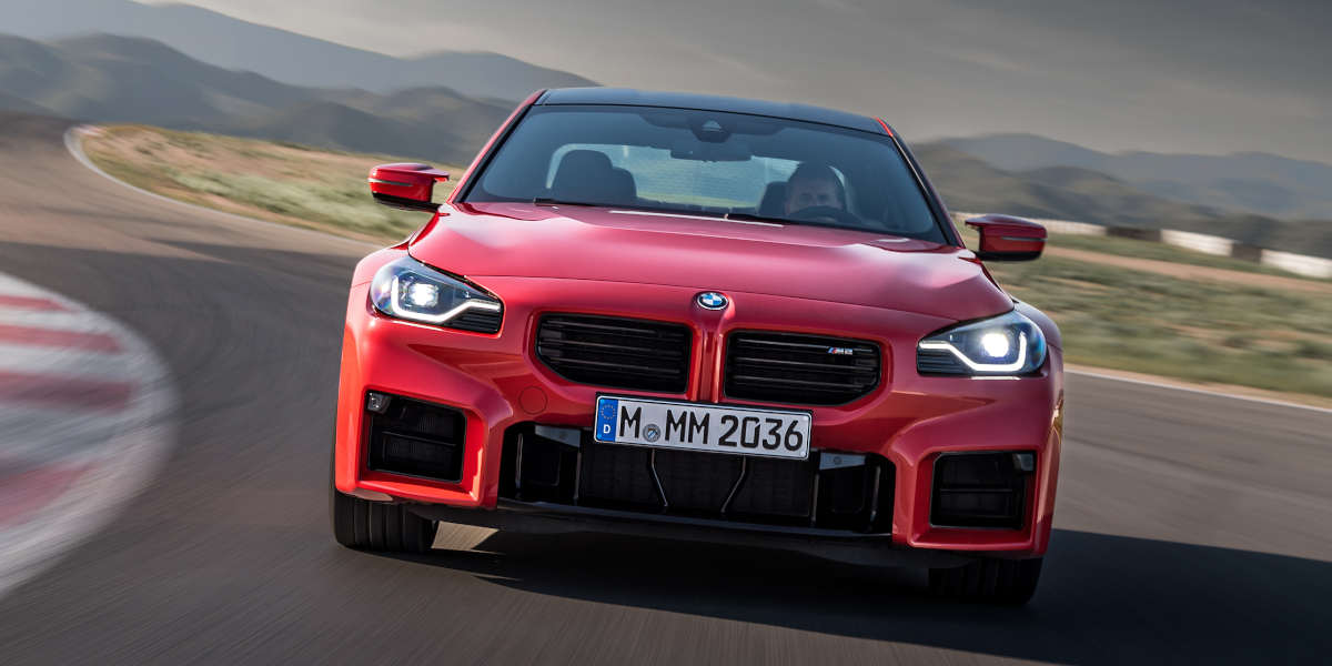 P90482714_highRes_the-all-new-bmw-m2-r