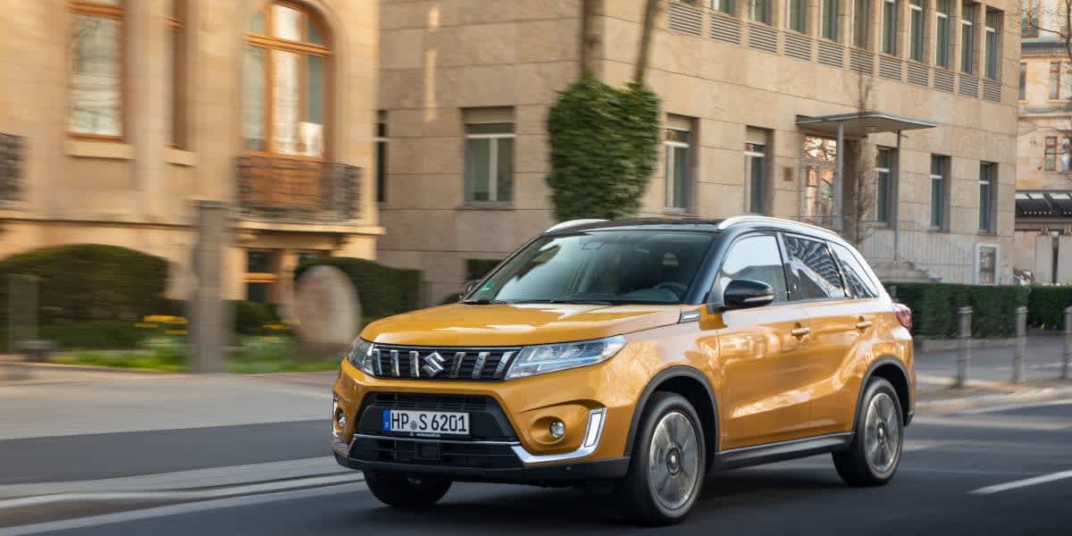 Suzuki Vitara Hybrid außen vorne 2