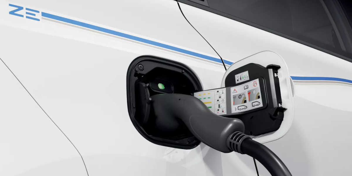Elektroauto an einer Ladestation Nahaufnahme