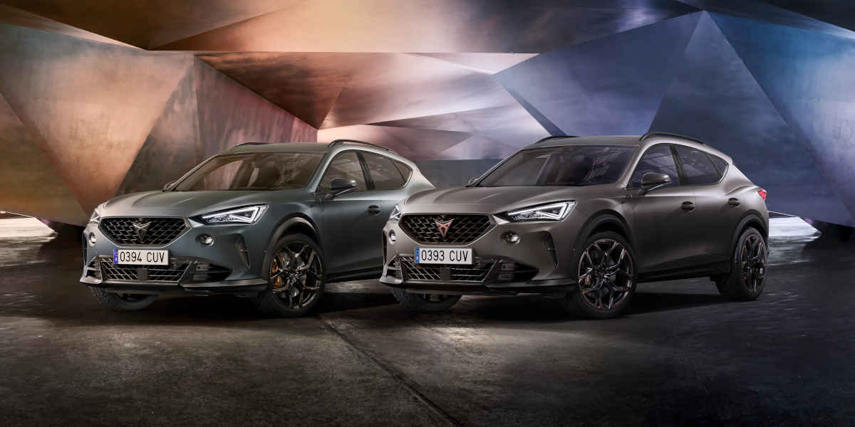 Zwei Cupra Modelle
