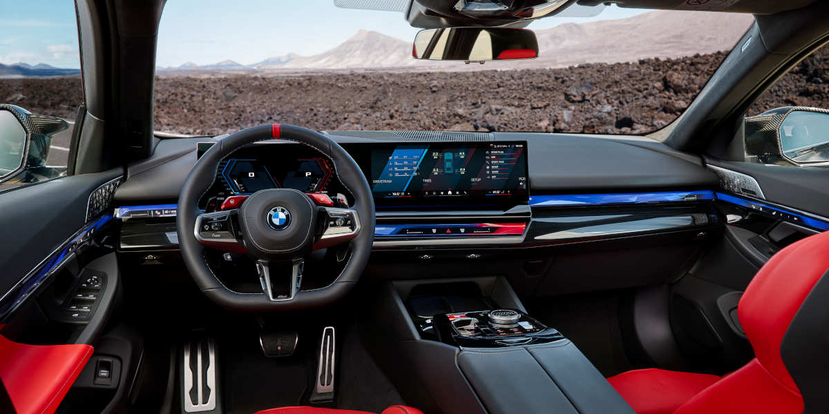 BMW M5 Touring Cockpit