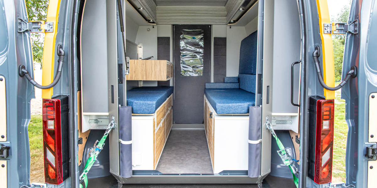 Nissan Interstar Innen