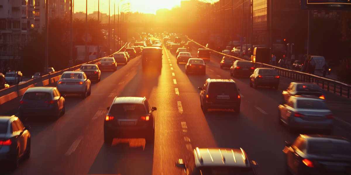 Stadt Verkehr Autobahn Sonne Pendler