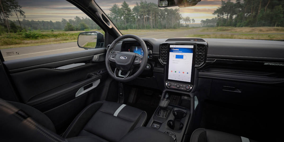 Ford Ranger PHEV Plug-in-Hybrid Innen