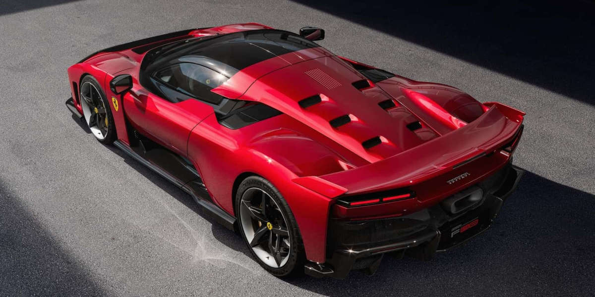 Ferrari F80 Heck