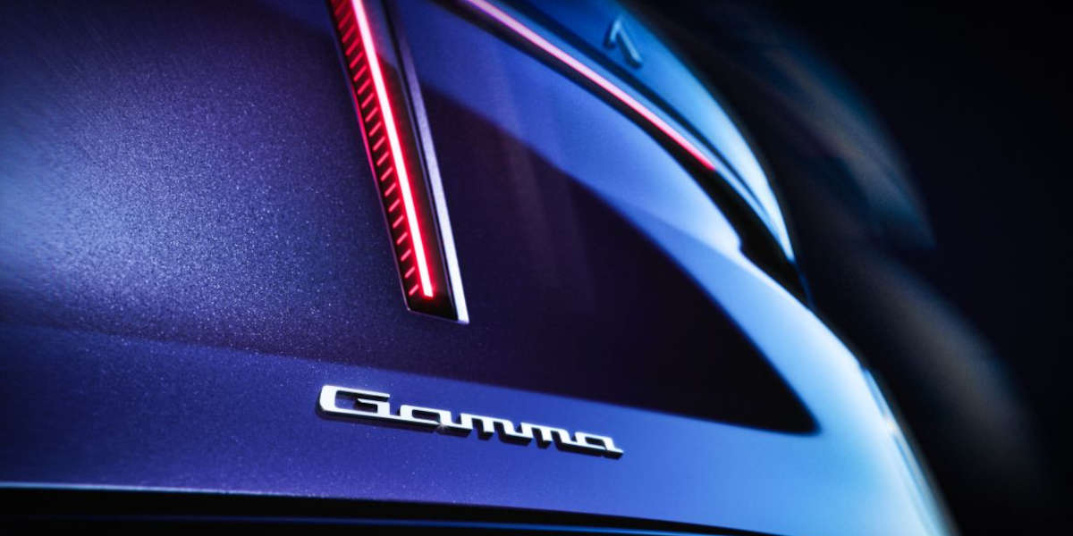 Lancia Gamma Teaser Logo auf der Heckklappe