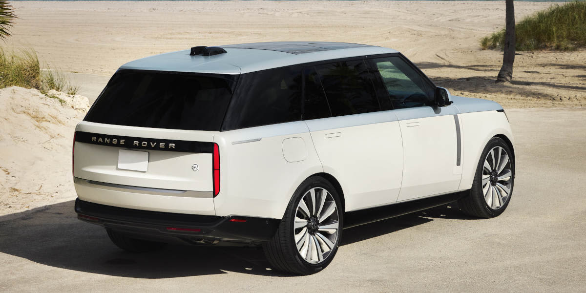 Land Rover Range Rover SV Candeo Heckansicht schräg rechts