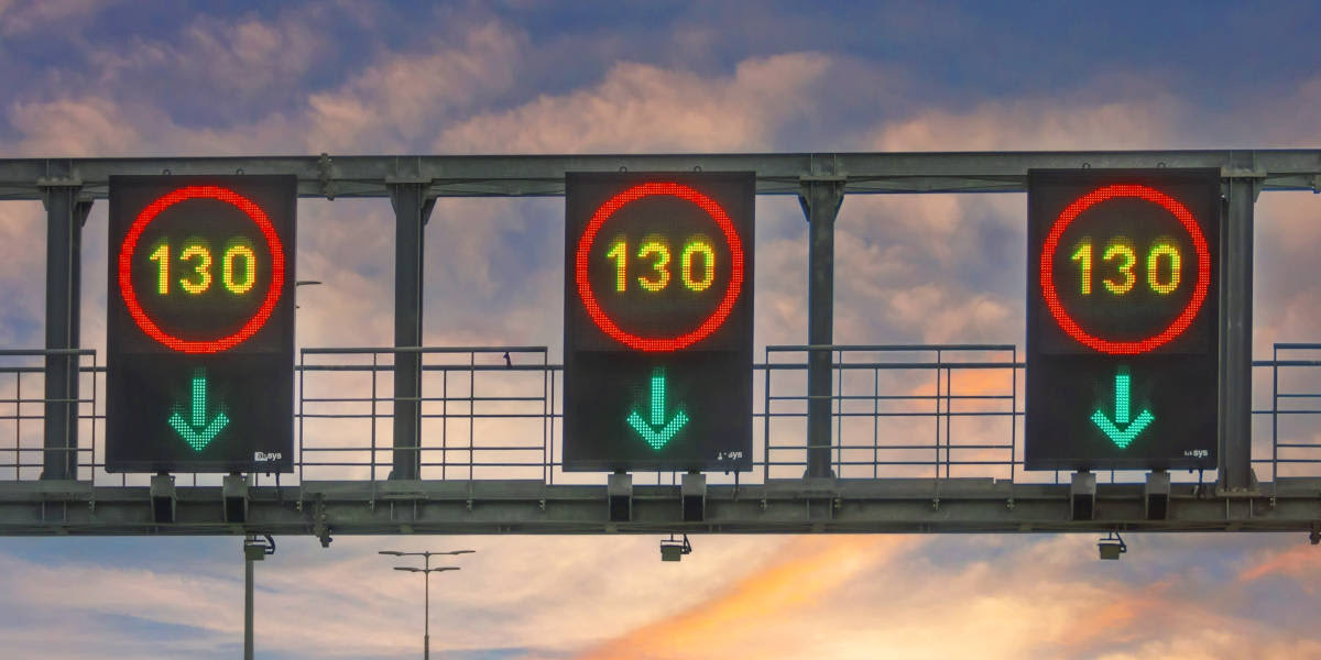 Tempolimit Autobahn Schild 130 km/h