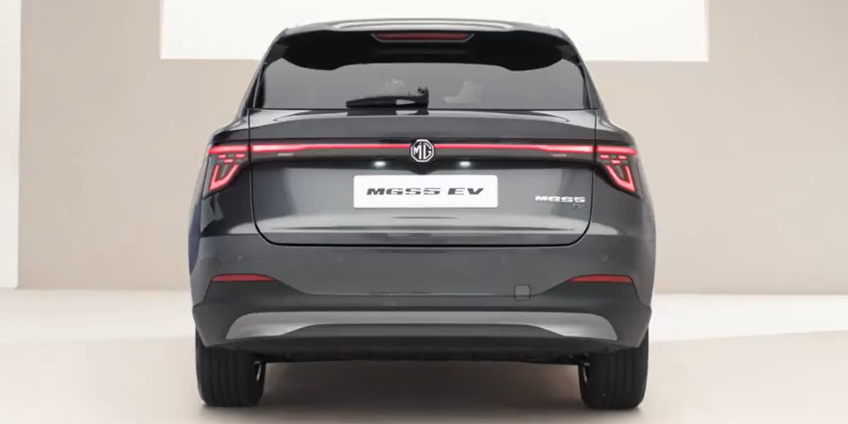 MGS5 EV 2025 Rückbank Heck frontale Ansicht