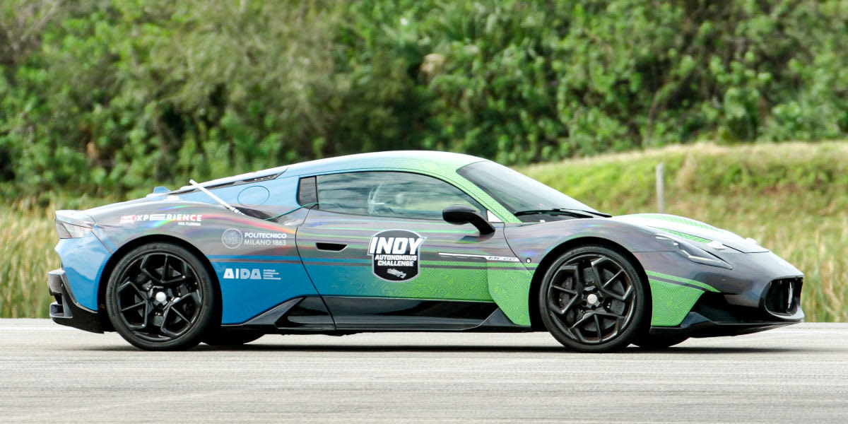 Maserati MC20 bei Geschwindigkeitsrekordfahrt