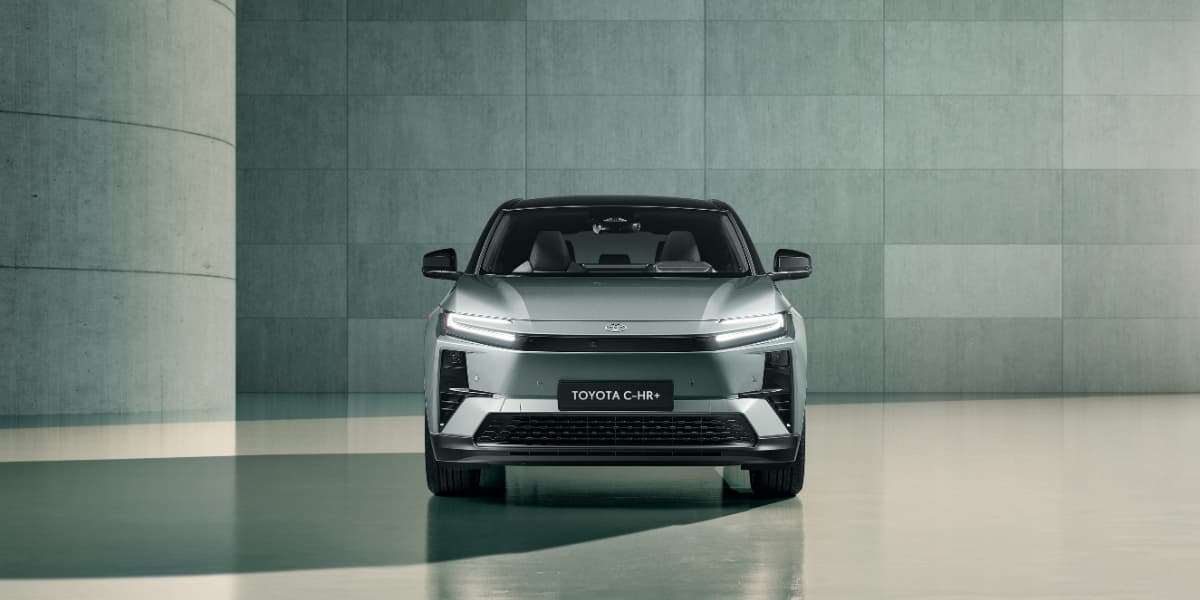 Toyta C-HR+ Front