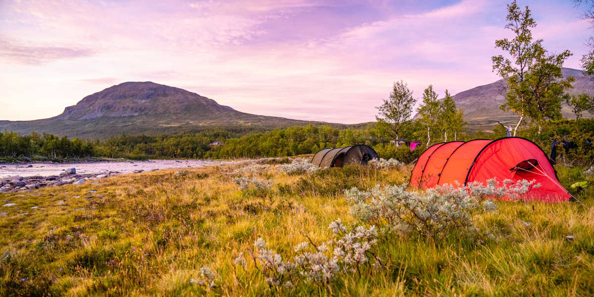 Campingromantik in schwedischer Wildnis