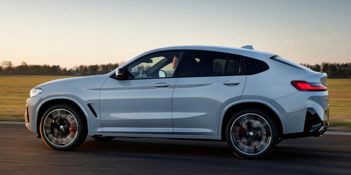 BMW X4 Seite
