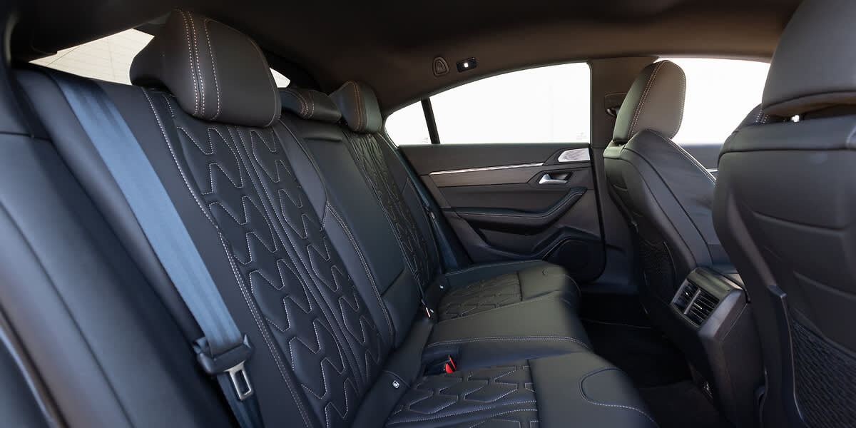 Peugeot 508 Limousine