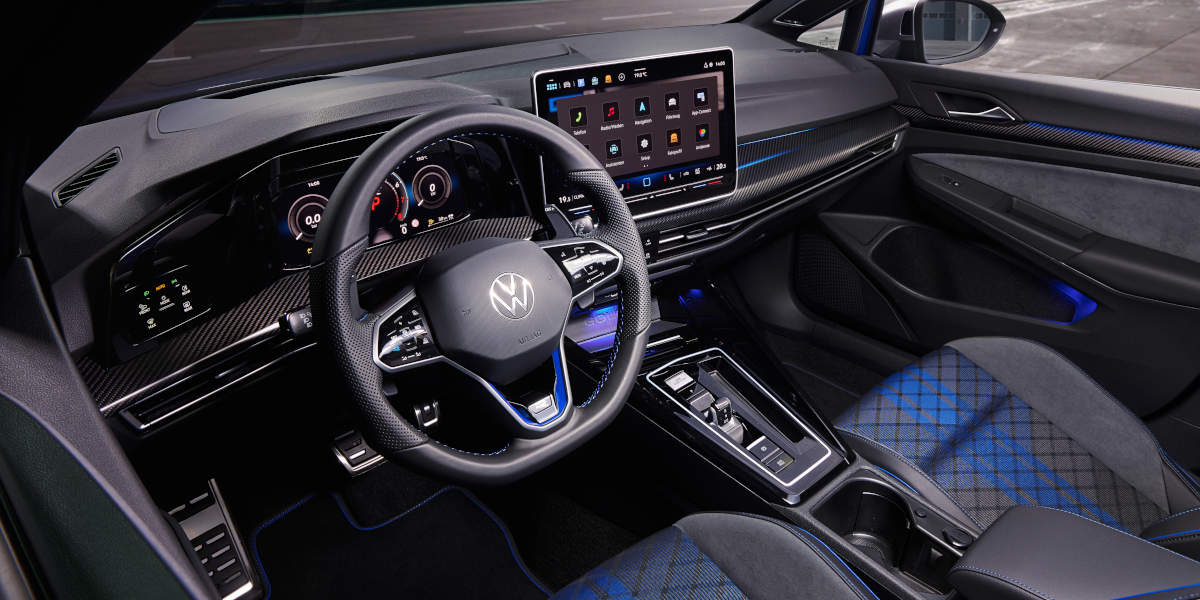 VW Golf R Cockpit