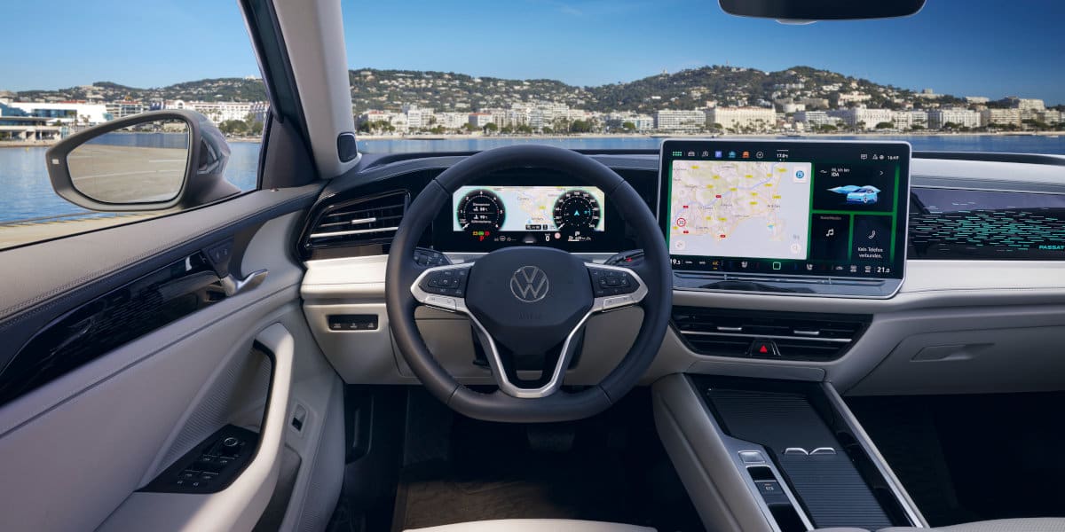 VW Passat Variant Plug-in-Hybrid Cockpit