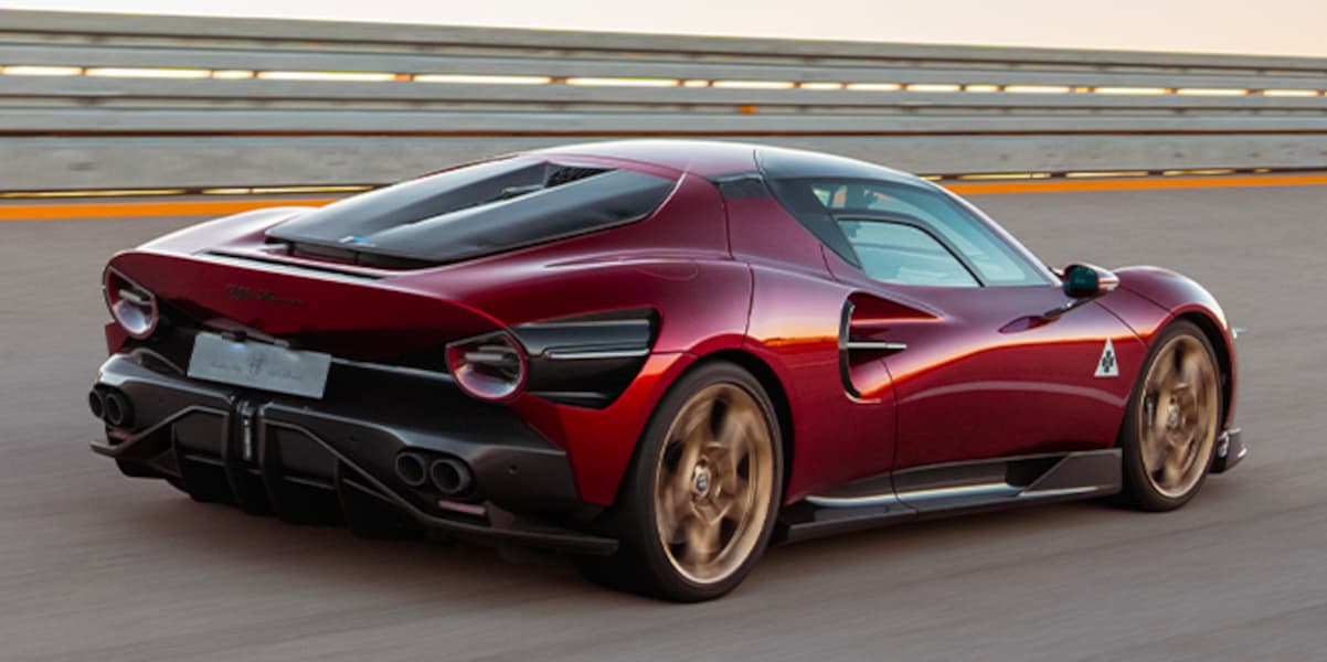 Alfa Romeo 33 Stradale Heck Rennstrecke