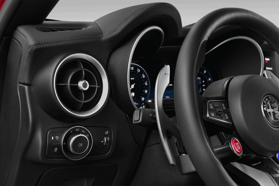 Alfa Romeo Stelvio Quadrifoglio undefined