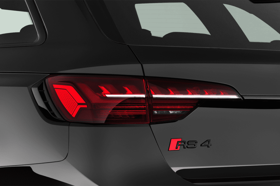 Audi RS4 Avant undefined