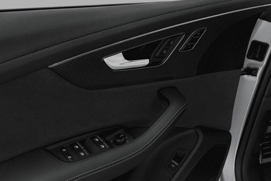 Audi RS Q8  undefined
