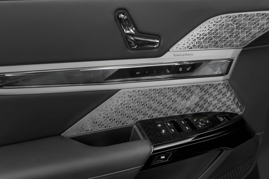 BMW i7 undefined