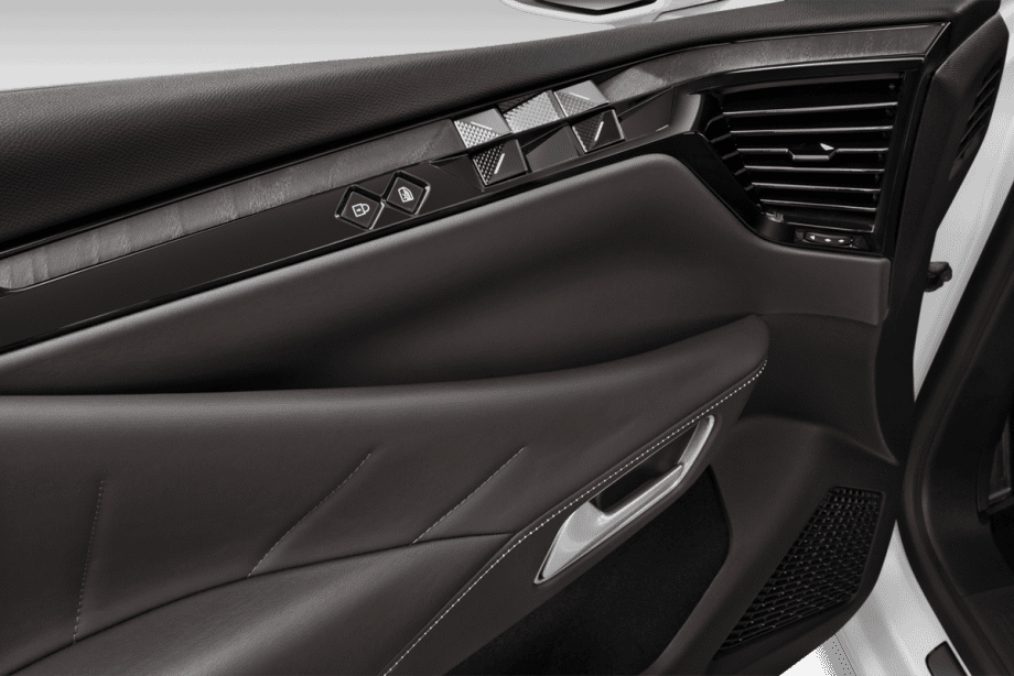 DS 4 undefined