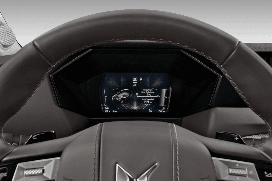 DS 4 undefined